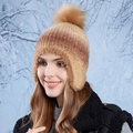 Gorro de punto degradado marrón para mujer con pompón y protección para orejas - Caqui Degradado