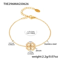 Detailed spec sheet showing a gold clover bracelet made of stainless steel and zircon - 5A Zirconia Bracelet (TXE296) / Gold