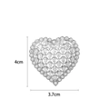 Eleganter herzförmiger Silberbrosche mit funkelnden Zirkonkristallen, 4 cm x 3,7 cm - Herz (XX0080) / Herz (Silber)