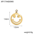 Vue détaillée du pendentif smiley doré évidé de 1,4cm avec yeux en étoile et fini poli - Sourire Oeil Étoile Ajouré (Or)