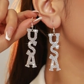 Boucles d'oreilles pendantes argentées avec strass étincelants et motif de lettres USA - Style Forme Lettre USA (DTE1316624S-W)