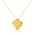 Detalle de colgante de paloma bañada en oro 18K con piedras verdes y rayos finos - Paloma del Espíritu Santo (Estilo 3)