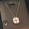 Golden stainless steel necklace with magnetic shell clover heart pendant variant - 87#XL2030-04