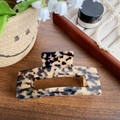 Pinza para el pelo grande clásica de acetato con patrón de carey para peinados - Carey Crema 13CM