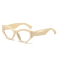 Retro cream beige cat eye sunglasses with polygonal frames and blue light blocking lenses - Beige Frame