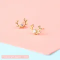 Boucles d'oreilles minimalistes bois de renne dorés avec pierre zircone ronde - Bois d'Elan