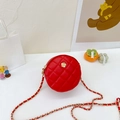 Bolso bandolera redondo rojo acolchado para niña con flor dorada y cadena de piel - Rojo