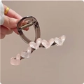 Pinza para el cabello de acrílico gris humo con corazones rosa perlado - Clip De Cinco Corazones Rosa Claro N.° 2