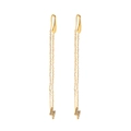 Dettaglio di orecchini a nappa con fulmine placcati in oro 18K e cristalli bianchi - Filo per Orecchio con Nappa a Fulmine Zirconia (TE6413)