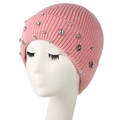 Bonnet en maille rose pour femme orné de cristaux et de strass élégants dispersés sur le devant - Rose