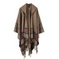 Braunes gestreiftes Kapuzen-Stricktuch Poncho mit Fransensaum für Damen aus warmem Material - Khaki