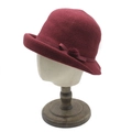 Elegante sombrero cloché de punto burdeos para mujer con lazo y detalle de pompón - M (56-58cm) / Burdeos