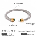 Zilveren roestvrijstalen gedraaide armband met groene kralen en gouden accenten - Gemengde Kleur Groene Steen Stijl (JDB201418-PS-GN) / Goud/Zilver
