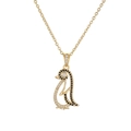 Collar con colgante de pingüino chic en acabado dorado con cristales blancos y negros - Pingüino / Dorado
