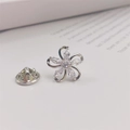 Elegant silver flower brooch with crystal petals and cat eye stone heart pin - Silver Clear Flower (90161G)