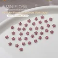 Mini nagelkunst bloem met roze strass-steentjes en zilveren basis van 3,5x3mm - Roze (1 stuk)
