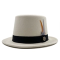 Dettaglio del cappello a cilindro in lana con piuma e stemma metallico con ancora - M (56-58cm) / 04 Beige