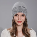 Bonnet d'hiver en fourrure d'angora pour femme gris avec motif tricoté à carreaux - Gris