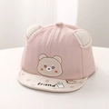 Dettaglio cappello neonato con orecchie di orso e tesa morbida a pois rosa carini - Rosa