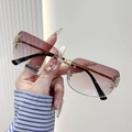 Frameless Y2K sunglasses with gradient purple lenses and gold butterfly rhinestone accents - Gold Frame Gradient Pink Lens