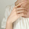 Schicker mehrlagiger Spiralring aus Goldmessing mit kreativem minimalistischem Design - US Größe 8 / Gold