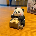 Figurine de panda mignon en résine jouant au jeu de Go avec texture de fourrure - Jeu de Go / Boîte de Couleur
