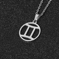 Collana in acciaio inossidabile argento con pendente traforato segno dei Gemelli - Gemelli / Color Acciaio