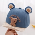 Λεπτομερές κέντημα Bowen Bear και 3D αυτιά αρκούδας σε μαλακό βαμβακερό μωρουδιακό καπέλο - 48cm 6-24 Μηνών / Μπλε