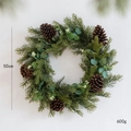 50cm green PE Christmas wreath with pine cones and white flowers on white background - Style D (50cm Wreath with Pine Cones) / 50cm/0.6kg