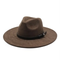 Dunkelbrauner Fedora-Hut aus Wildleder mit schwarzem Lederband und Metallschnalle - M (56-59cm) / Kaffeebraun