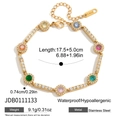 Detailansicht der bunten Zirkonia-Steine auf einem goldenen Edelstahl-Armband - Rund Mehrfarbig Stil (JDB0111133)