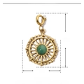 Dettagli del ciondolo a sole con pietra verde e dimensioni in acciaio inossidabile - Stile Sole Radioso Pietra Verde (YF197)