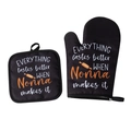 Set guanto forno e presina neri con stampa Nonna e pratico gancio per appendere in cucina - Design di Testo