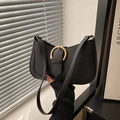 Sac à épaule en cuir noir à motif litchi avec une boucle fer à cheval dorée élégante - Noir