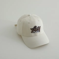 Primer plano del bordado 'Yes! go to up' en la gorra de béisbol de algodón para niños - 52-54cm (3-8 Años) / Blanco Roto