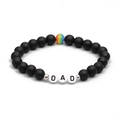 Matzwarte kralenarmband met DAD letterkralen en kleurrijke steen voor Vaderdag cadeau - Matte steen