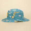 Dettaglio cappello sole bimbo con stampe cartone di giraffa e leone carini - Giraffa Ciano