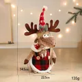Poupée de renne de Noël avec tablier à carreaux rouges et bâtons de ski, 38x22,5cm - Petit Renne à Jupe