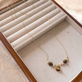 Collana lunga barocca multistrato con pietra occhio di tigre e ciondolo a stella - Collana con perline e ciondolo Saturno in occhio di tigre con strass - circonferenza circa 70 cm