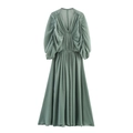 Elegante abito lungo verde chiaro con scollo a V, maniche a pipistrello e dettagli pieghettati - XS / Verde Pavone