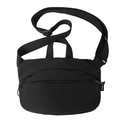 Detalle del bolso bandolera de nailon negro con cremallera resistente y etiqueta de LESHA - Negro