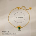 Dettaglio del bracciale in acciaio inossidabile dorato con ciondolo in malachite verde 12mm - Malachite Semitonda Oro