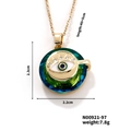 Détail du pendentif œil maléfique avec zircons bleus et chaîne dorée réglable - Style Cristal Dégradé Bleu-Vert (N00921-97)