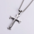 Collar con colgante de cruz de acero inoxidable pulido con cadena de caja para hombre - Plata (Acero)
