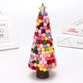 Décoration de table sapin en boules de laine colorées avec clochettes et étoile - Sapin de Noël Multicolore (Hauteur 27cm)