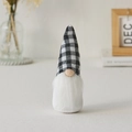 Gnome de Noël sans visage avec bonnet à carreaux noirs et blancs et corps en peluche blanc - Style A (Chapeau à Carreaux Noir et Blanc)