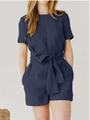 Détail d'un combishort bleu marine en coton et lin avec taille à nouer - S / Haut et Bas / Bleu Marine