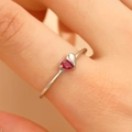 Delicate silver bow ring with pink heart-shaped zircon and polished metal finish - Minimalist Heart Ring (DZ-435-46) / Hot Pink