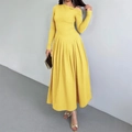 Elegantes gelbes One-Shoulder Maxikleid mit langen Ärmeln und Faltenrock - S / Gelb
