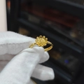Gold plated copper alloy ring featuring an intricate sunflower design for women - Sunflower Shape Style (J24591)